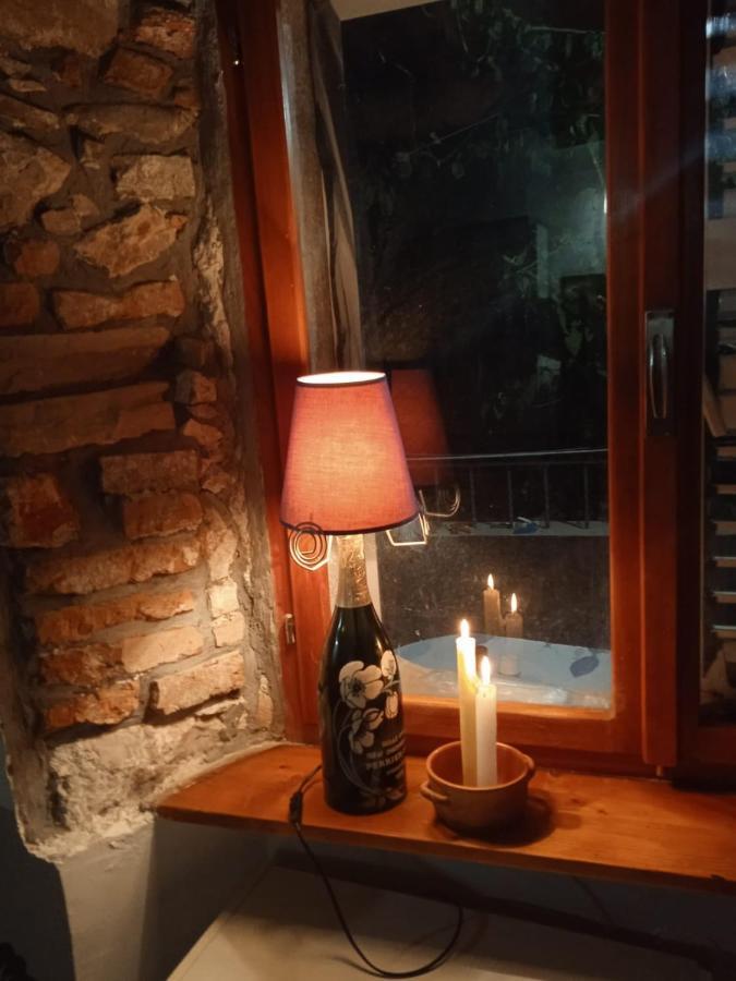 Apartman I Sobe Cule Cres Exteriér fotografie
