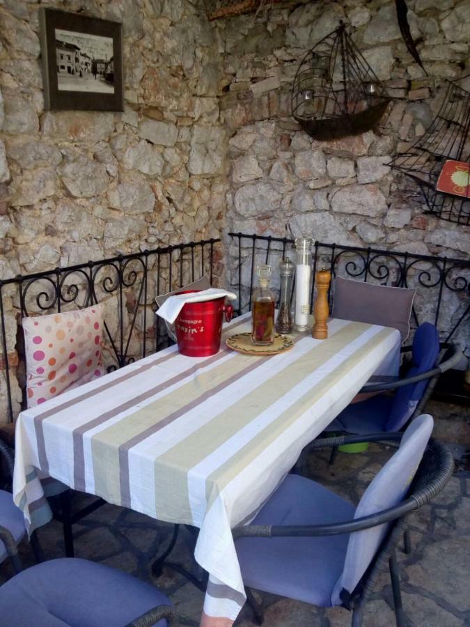 Apartman I Sobe Cule Cres Exteriér fotografie