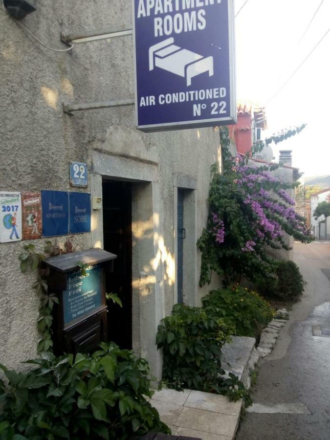Apartman I Sobe Cule Cres Exteriér fotografie