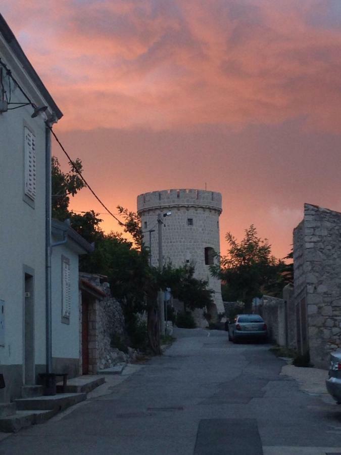 Apartman I Sobe Cule Cres Exteriér fotografie