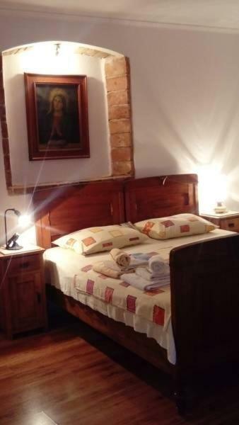 Apartman I Sobe Cule Cres Exteriér fotografie