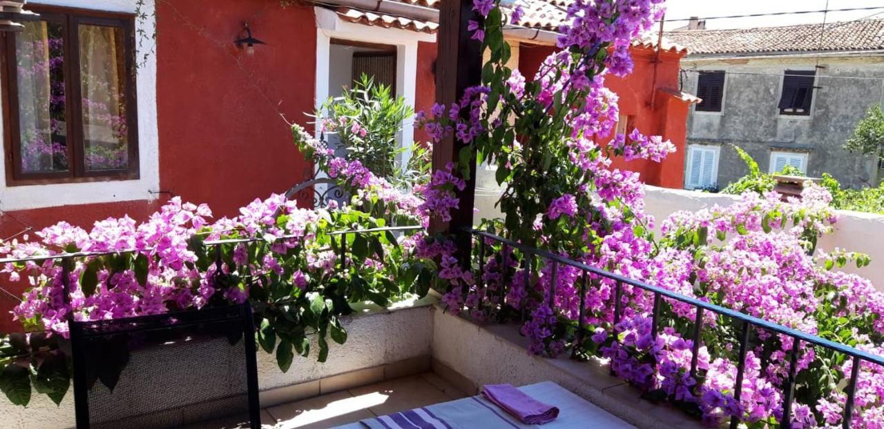 Apartman I Sobe Cule Cres Exteriér fotografie